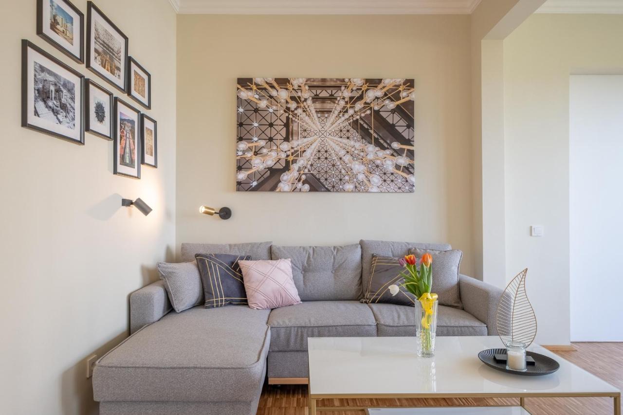 Sunrise 1Bdrm View Apartment Ndk Congress Centre Sofia Exterior photo